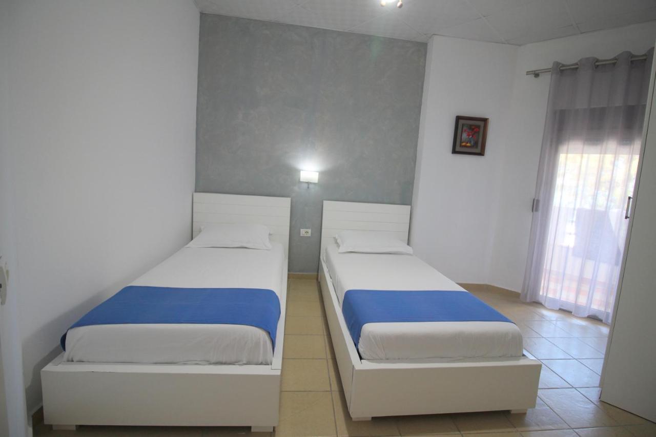 Portafortuna Apartments Sarande Exterior photo