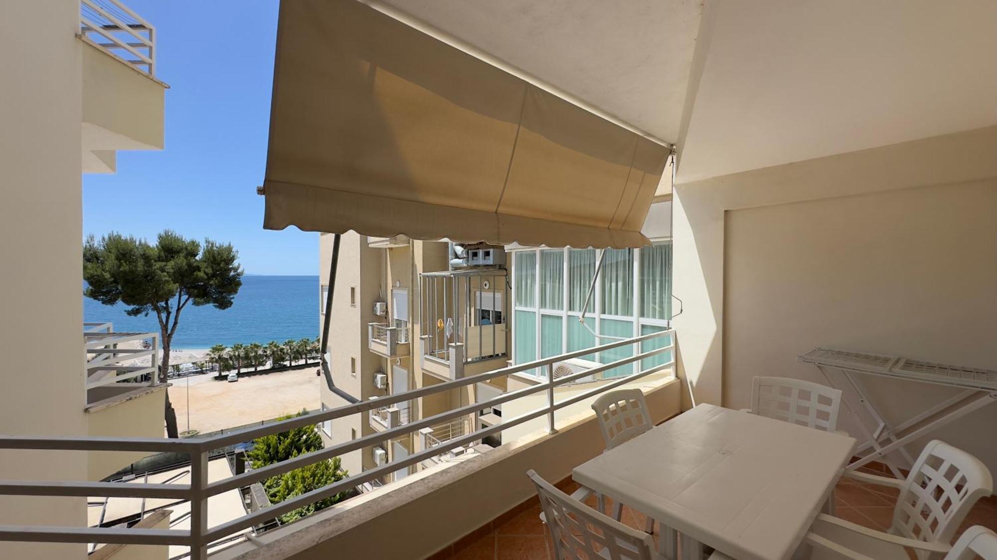 Portafortuna Apartments Sarande Exterior photo
